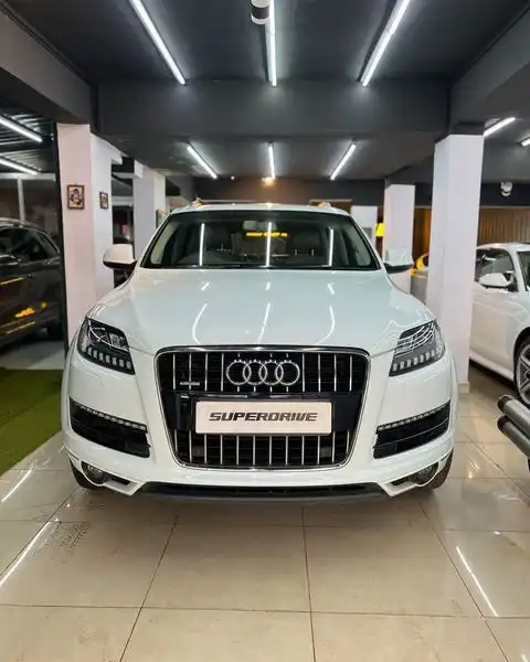 2013 Audi Q7 Quattro 1